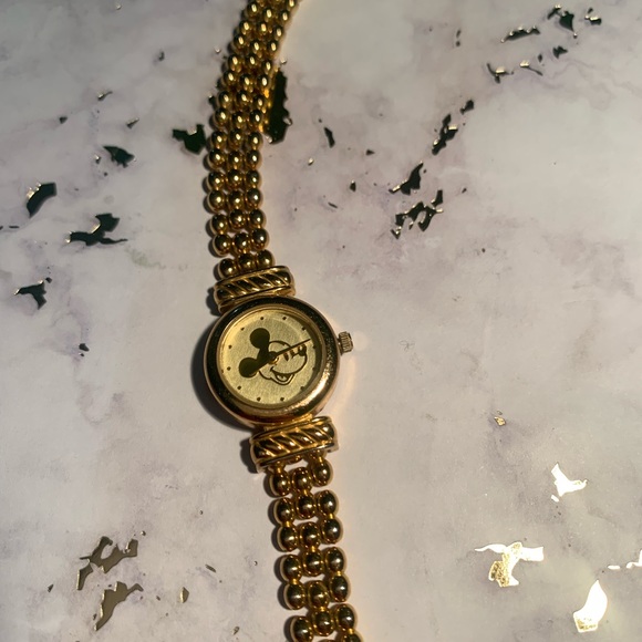 VINTAGE MICKEY MOUSE DISNEY TIME WORKS LADIES LINK WATCH Gold Bracelet - Picture 2 of 7